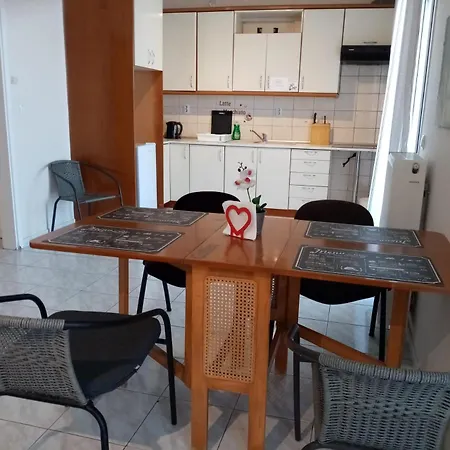 By The With Amazing Sea View شقة Peraía